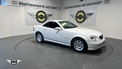 Lot 258 - 2000 MERCEDES SLK 200 KOMPRESSOR