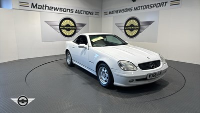 Lot 258 - 2000 MERCEDES SLK 200 KOMPRESSOR