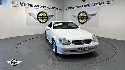Lot 258 - 2000 MERCEDES SLK 200 KOMPRESSOR