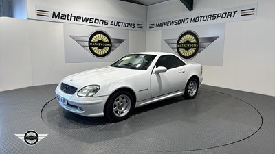 Lot 258 - 2000 MERCEDES SLK 200 KOMPRESSOR