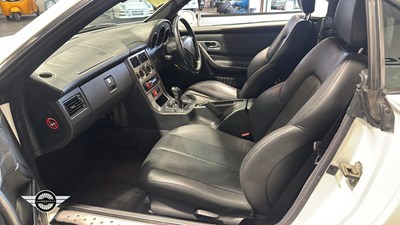 Lot 258 - 2000 MERCEDES SLK 200 KOMPRESSOR