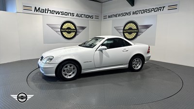 Lot 258 - 2000 MERCEDES SLK 200 KOMPRESSOR