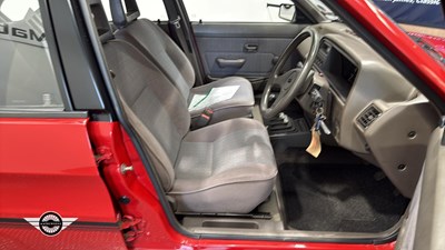Lot 16 - 1993 ROVER MAESTRO CLUBMAN