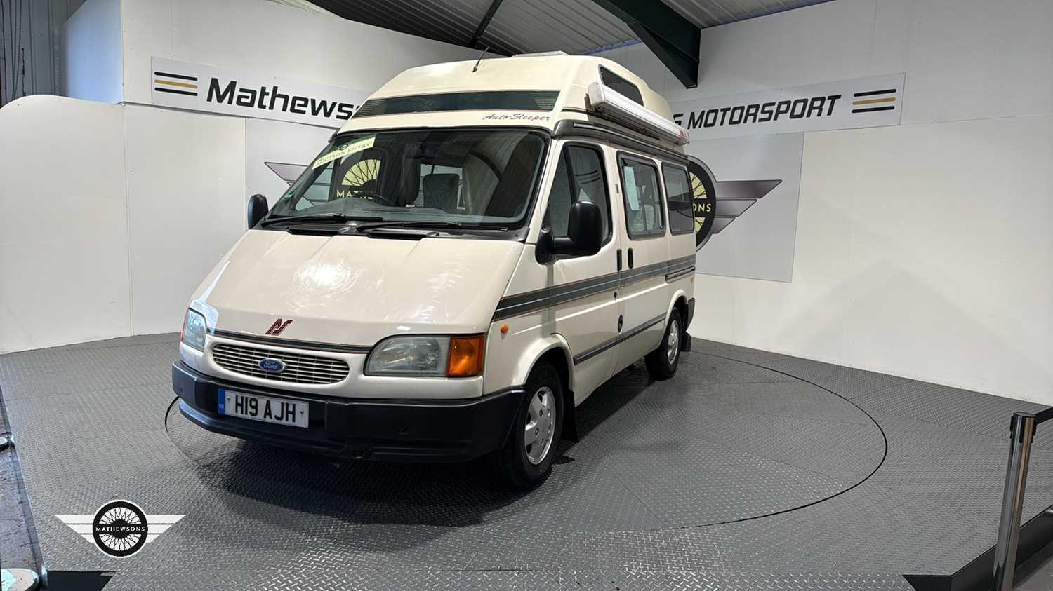 Lot 67 - 1996 FORD TRANSIT 100 SWB AUTO-SLEEPER FLAIR
