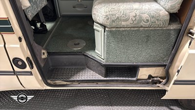 Lot 67 - 1996 FORD TRANSIT 100 SWB AUTO-SLEEPER FLAIR