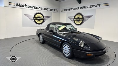 Lot 278 - 1991 ALFA ROMEO SPIDER 2.0