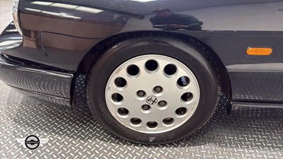 Lot 2 - 1991 ALFA ROMEO SPIDER