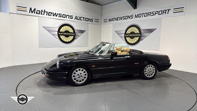 Lot 2 - 1991 ALFA ROMEO SPIDER