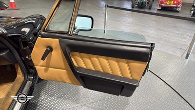 Lot 2 - 1991 ALFA ROMEO SPIDER
