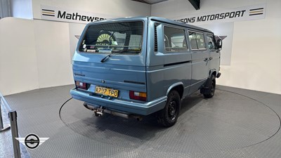 Lot 356 - 1984 VOLKSWAGEN CARAVELLE GL 112
