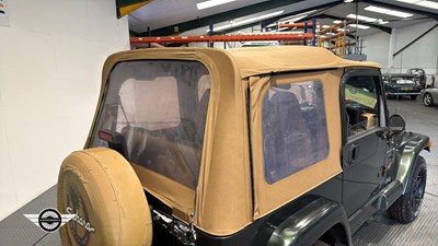 Lot 360 - 1999 JEEP WRANGLER 4.0 SAHARA