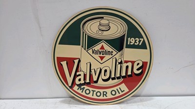 Lot 755 - VALVOLINE MOTOR OIL REPRO SIGN 24" DIA