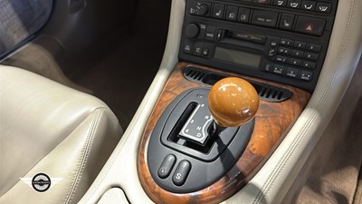 Lot 368 - 1998 JAGUAR XK8 COUPE AUTO