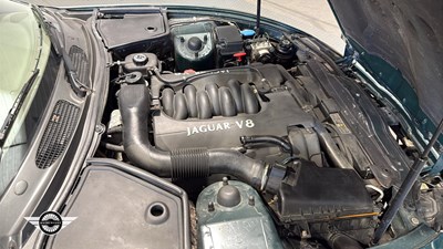 Lot 368 - 1998 JAGUAR XK8 COUPE AUTO