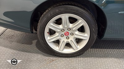 Lot 368 - 1998 JAGUAR XK8 COUPE AUTO