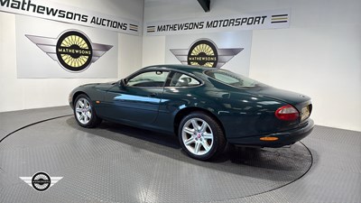 Lot 368 - 1998 JAGUAR XK8 COUPE AUTO