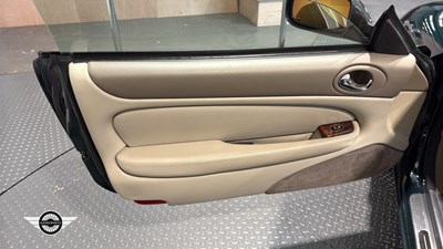 Lot 368 - 1998 JAGUAR XK8 COUPE AUTO