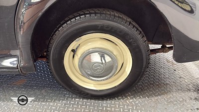 Lot 412 - 1955 MORRIS MINOR 1000