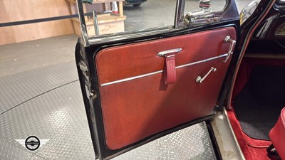 Lot 412 - 1955 MORRIS MINOR 1000