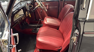 Lot 412 - 1955 MORRIS MINOR 1000