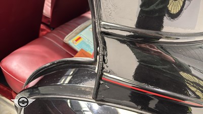 Lot 412 - 1955 MORRIS MINOR 1000