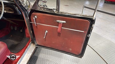 Lot 412 - 1955 MORRIS MINOR 1000