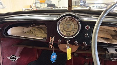 Lot 412 - 1955 MORRIS MINOR 1000