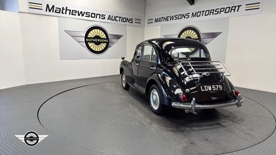 Lot 412 - 1955 MORRIS MINOR 1000