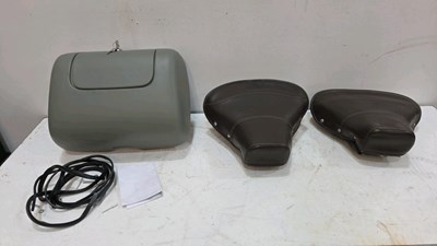 Lot 851 - 1963 SADDLES + A NEW LAMBRETTA TOOL BOX