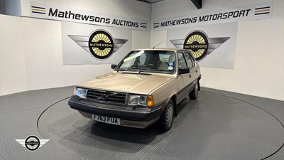 Lot 564 - 1989 VOLVO 340 GL