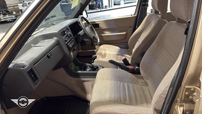 Lot 564 - 1989 VOLVO 340 GL