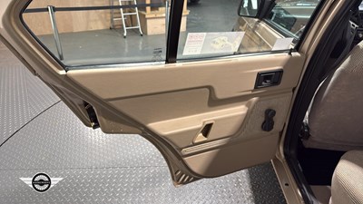 Lot 564 - 1989 VOLVO 340 GL