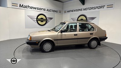 Lot 564 - 1989 VOLVO 340 GL