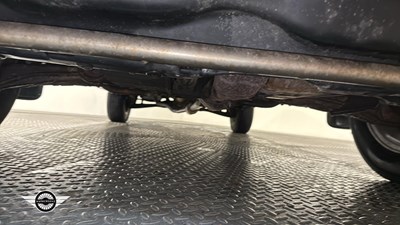 Lot 620 - 1999 HONDA CR-V ES