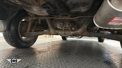 Lot 620 - 1999 HONDA CR-V ES