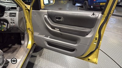 Lot 620 - 1999 HONDA CR-V ES