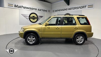 Lot 620 - 1999 HONDA CR-V ES