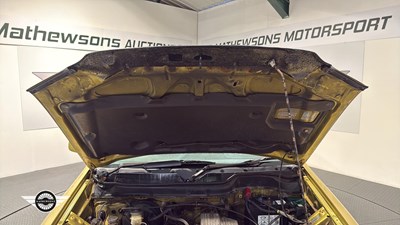Lot 620 - 1999 HONDA CR-V ES