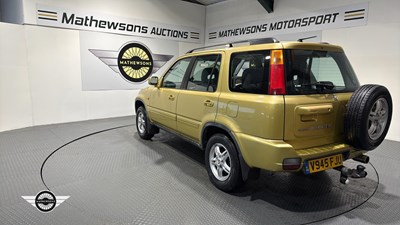 Lot 620 - 1999 HONDA CR-V ES