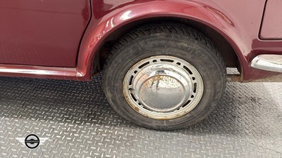 Lot 842 - 1972 AUSTIN MAXI 1500