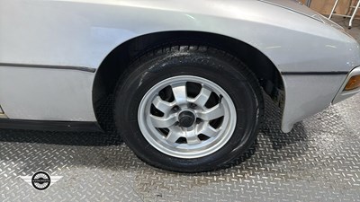 Lot 68 - 1980 PORSCHE 924