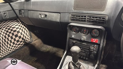 Lot 68 - 1980 PORSCHE 924
