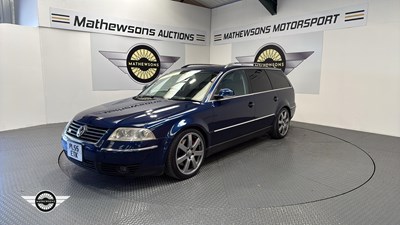Lot 213 - 2006 VOLKSWAGEN PASSAT W8 4MOTION