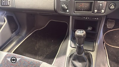 Lot 636 - 1994 VOLVO 480 GT