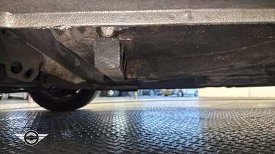 Lot 646 - 2000 JAGUAR XJ8 AUTO