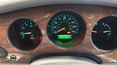 Lot 646 - 2000 JAGUAR XJ8 AUTO
