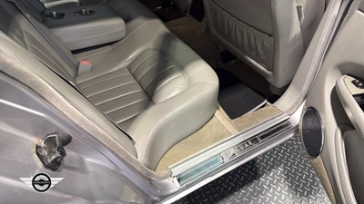 Lot 646 - 2000 JAGUAR XJ8 AUTO
