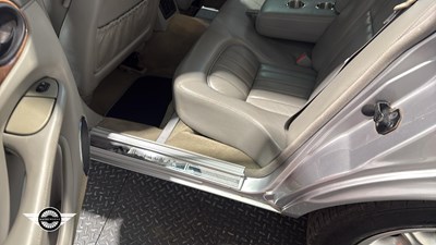 Lot 646 - 2000 JAGUAR XJ8 AUTO