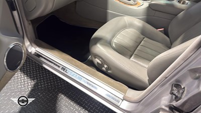 Lot 646 - 2000 JAGUAR XJ8 AUTO
