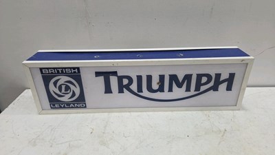 Lot 143 - TRIUMPH & MG , DOUBLE SIDED SHOW ROOM LIGHT UP SIGN